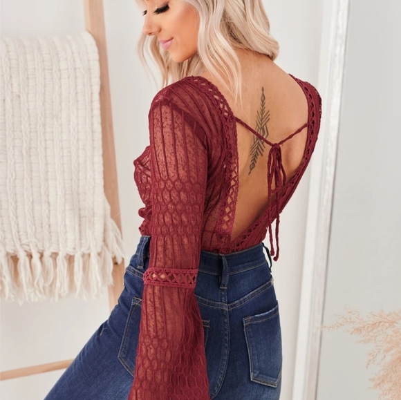 COPY - Lace bodysuit - Picture 2 of 5